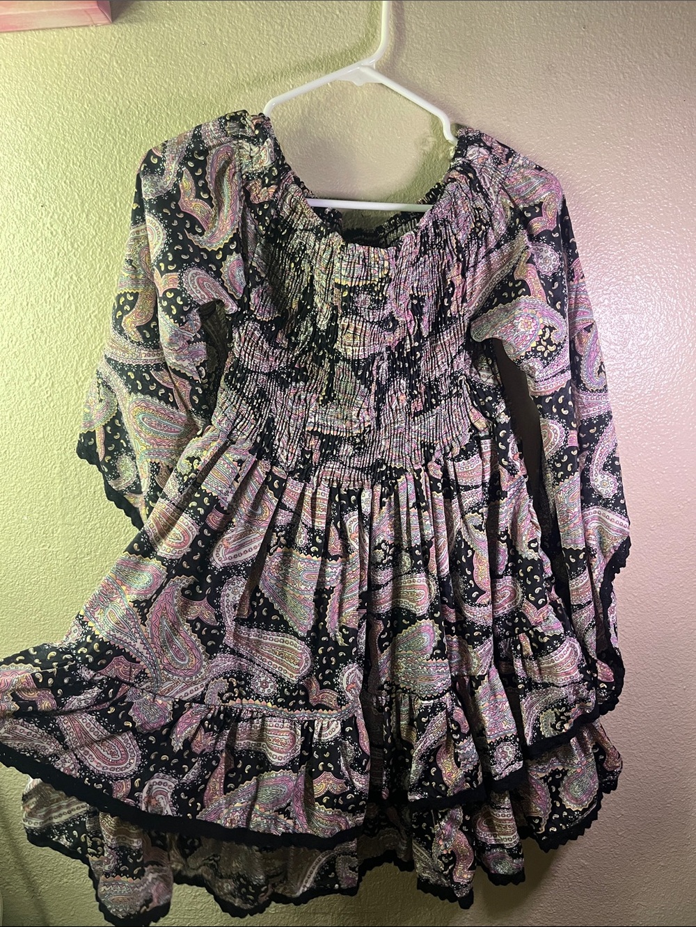 EARTHBOUND Shoulder Paisley Dress in Pink and Black
